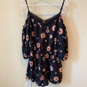 MINE Flower Short Romper